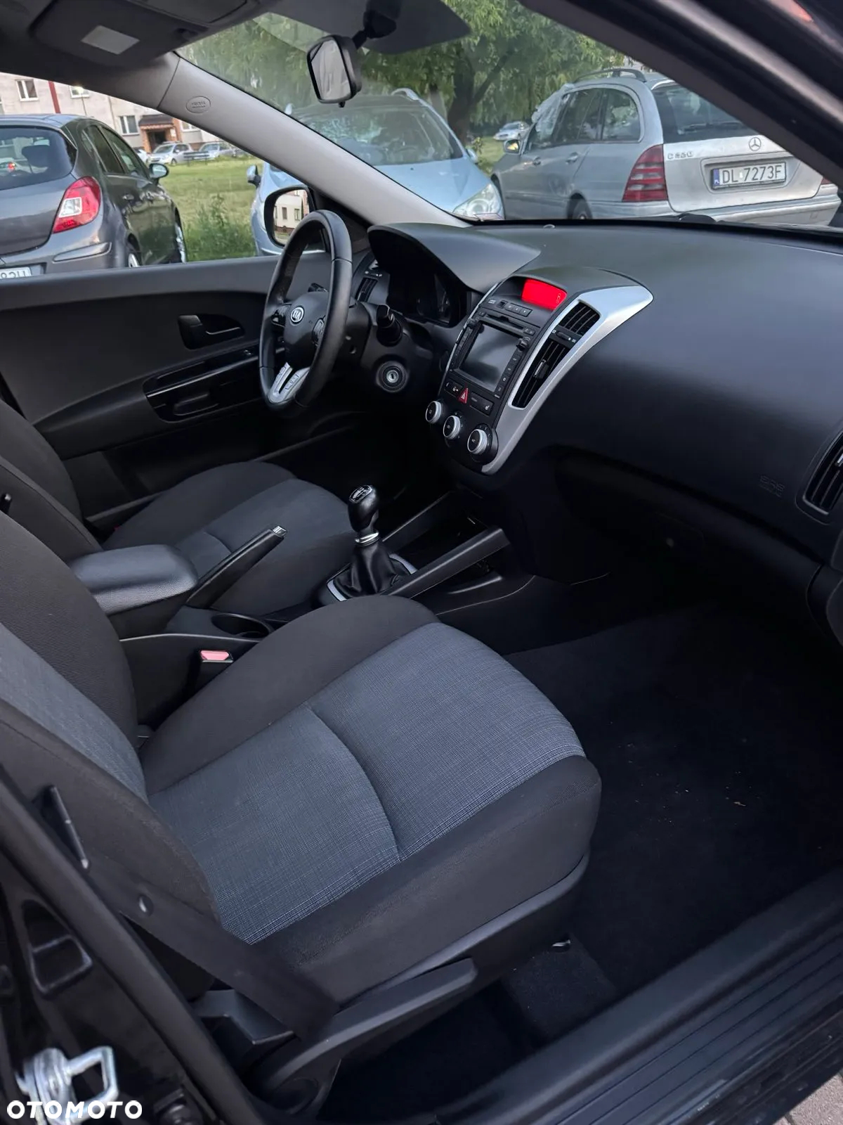 Kia Ceed - 10