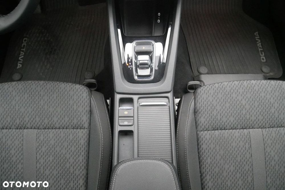 Skoda Octavia - 11