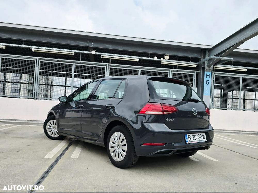 Volkswagen Golf 1.6 TDI Trendline - 5