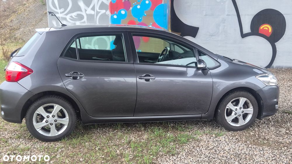 Toyota Auris 1.6 Sol - 8