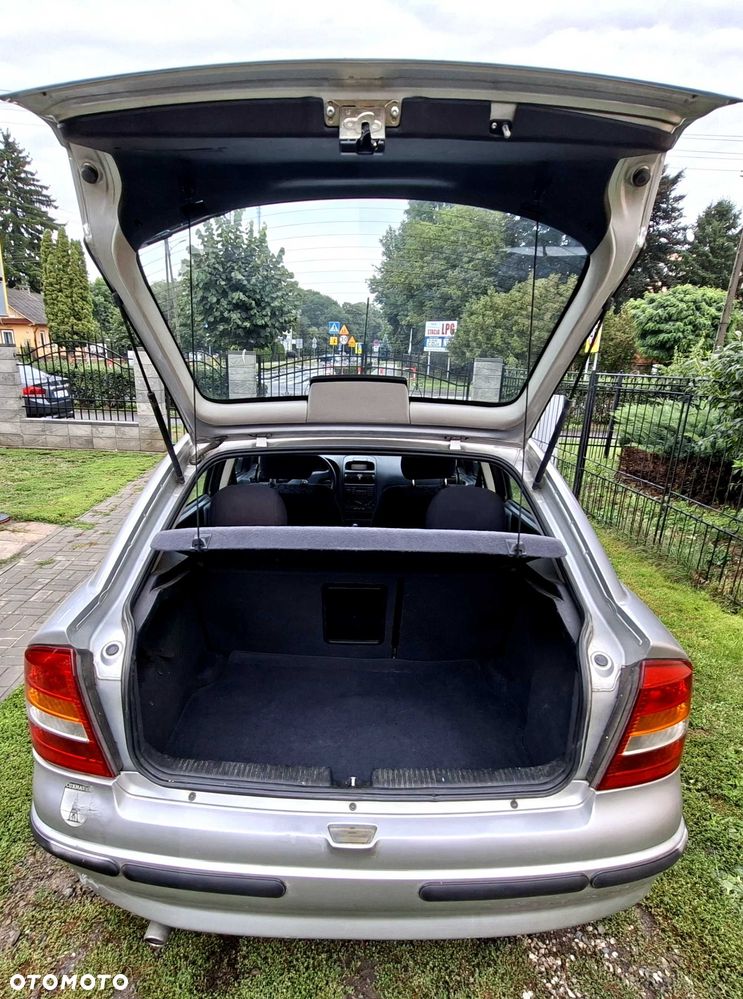 Opel Astra - 8