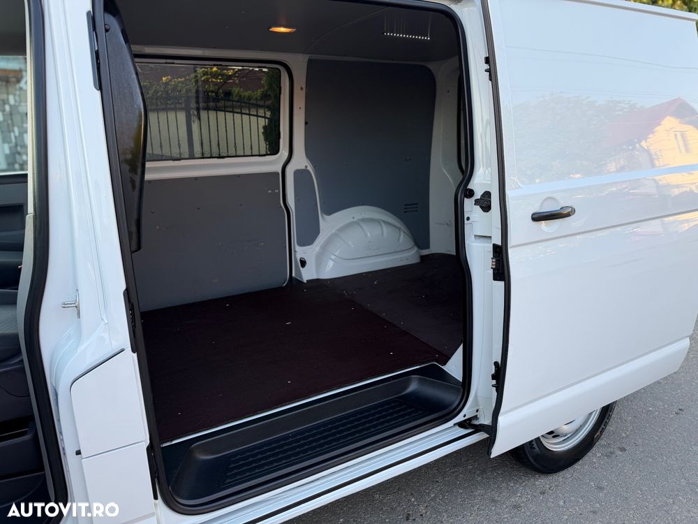 Volkswagen Transporter - 10