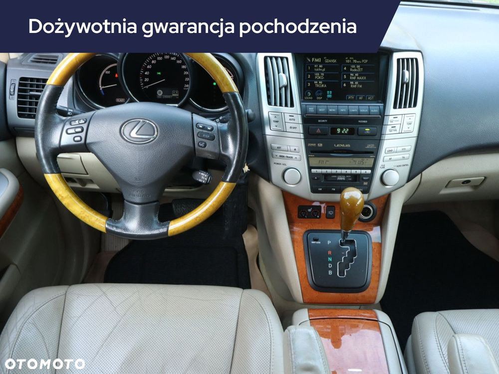 Lexus RX - 9