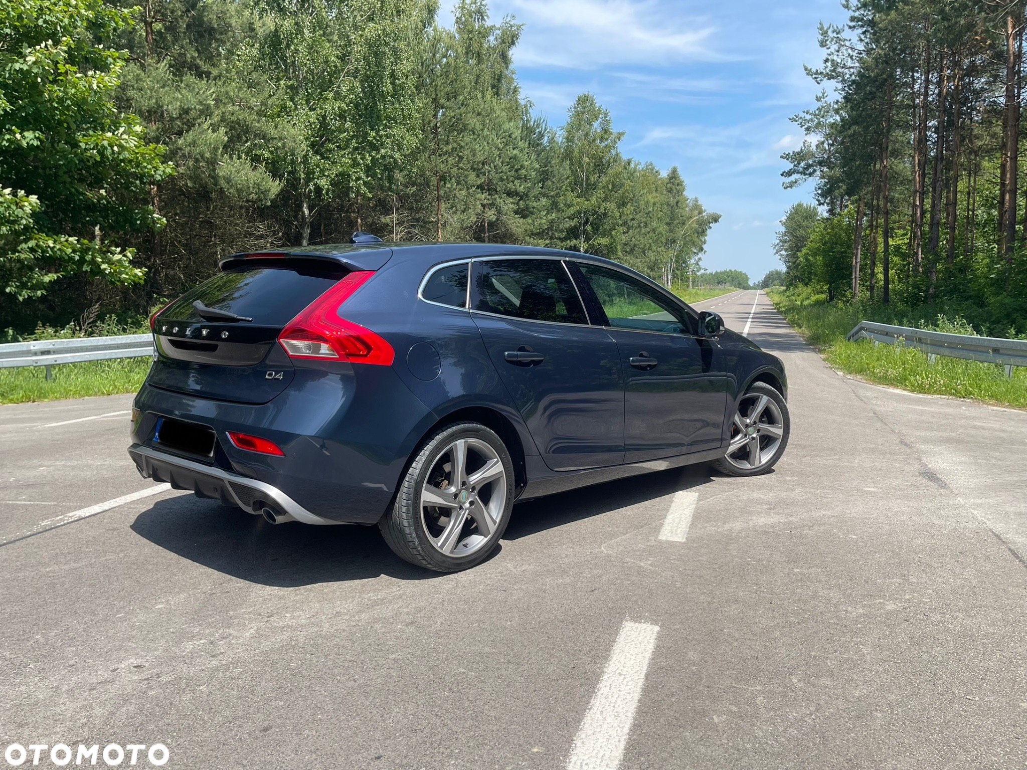 Volvo V40 D4 Drive-E Momentum - 6