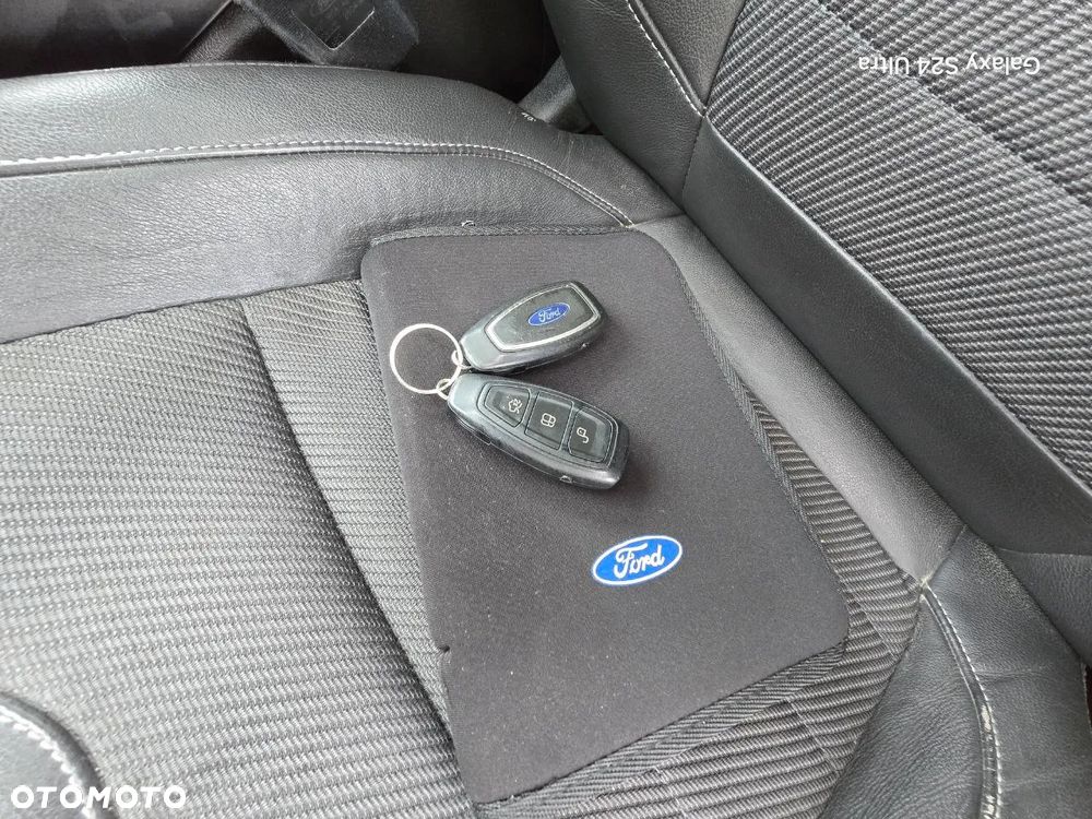 Ford Kuga 2.0 TDCi Titanium - 38