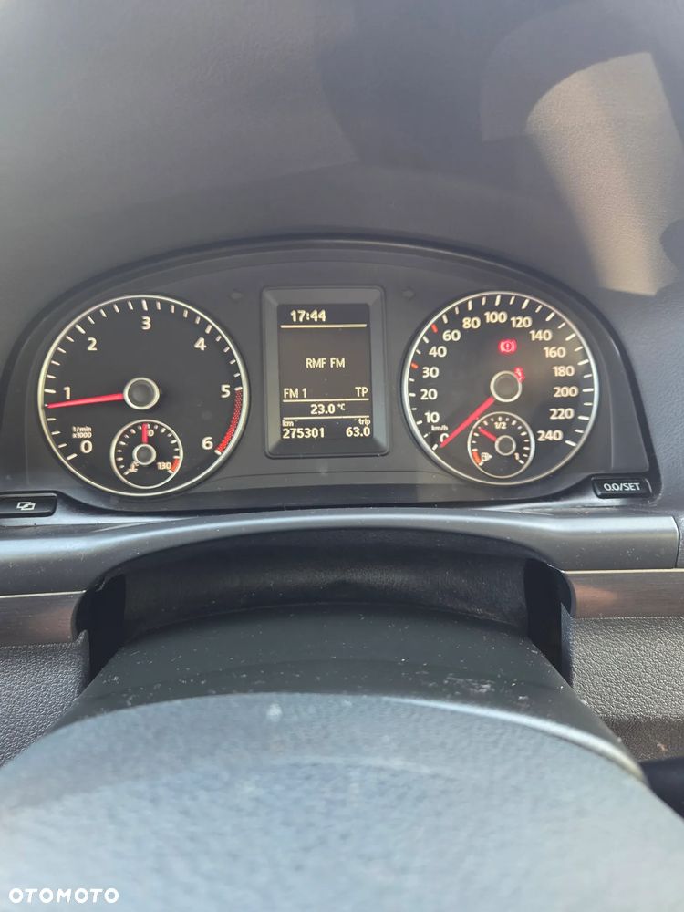 Volkswagen Touran - 6