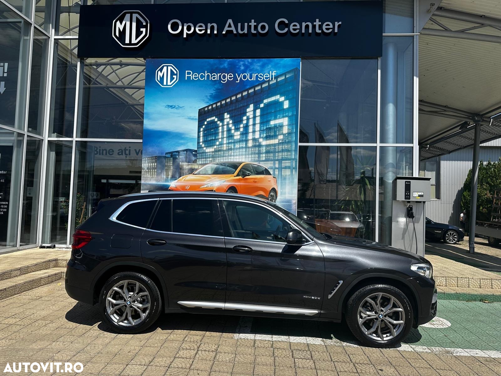 BMW X3 xDrive20d AT Luxury Line - 3