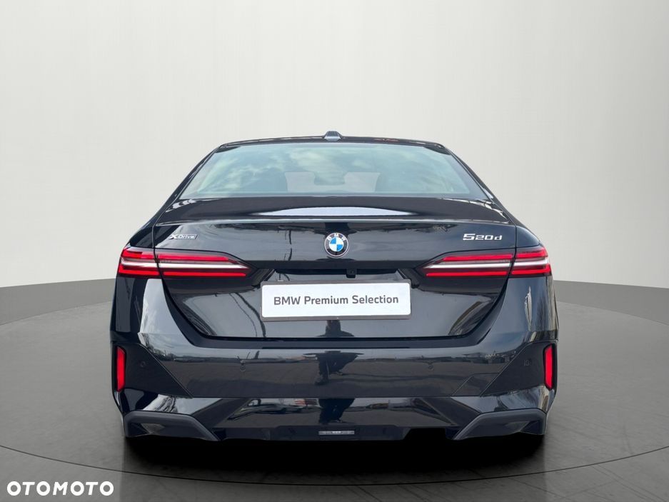 BMW Seria 5 520d mHEV M Sport - 25
