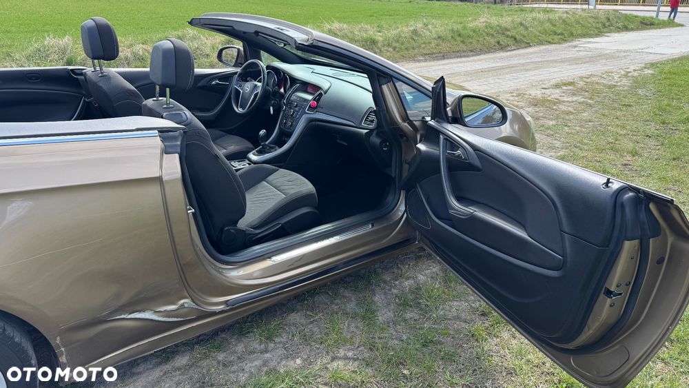 Opel Cascada 1.4 Turbo (ecoFLEX) Start/Stop Edition - 21