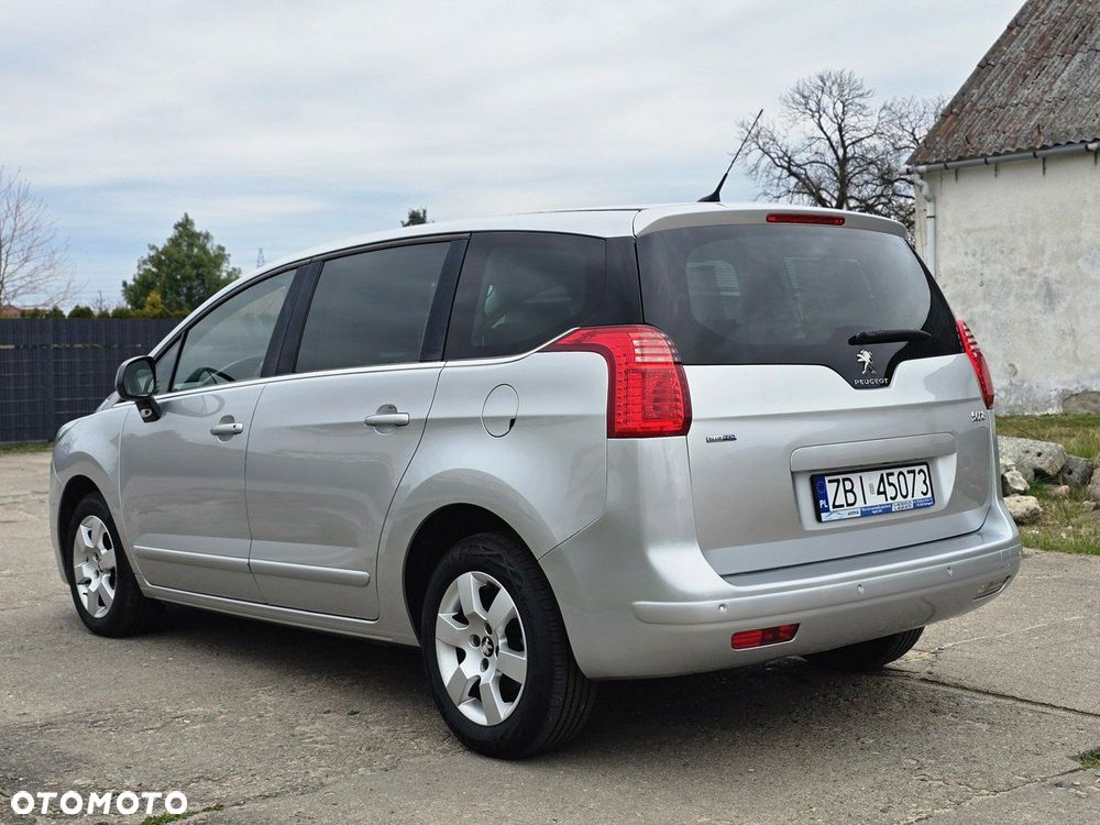 Peugeot 5008 - 3