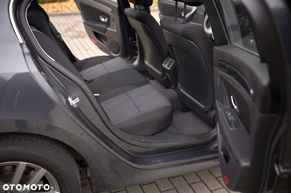 Renault Laguna ENERGY dCi 130 FAP Start & Stop Paris - 25