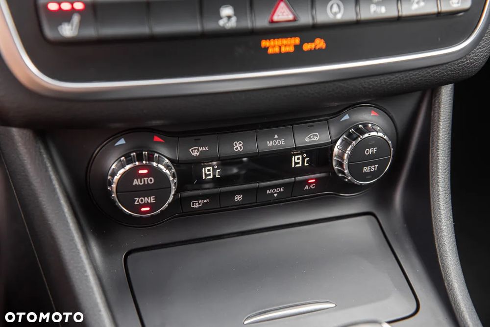 Mercedes-Benz CLA AMG 45 4Matic Shooting Brake 7G-DCT - 14