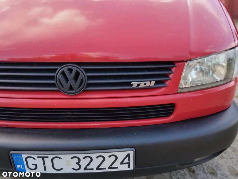 Volkswagen Multivan - 12