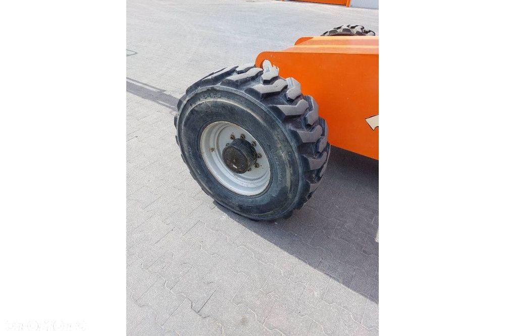 JLG 660 SJ - 13