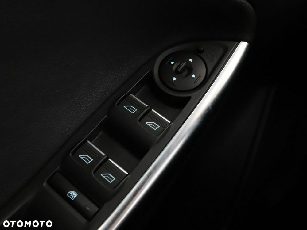 Ford Focus 2.0 EcoBoost ST - 32