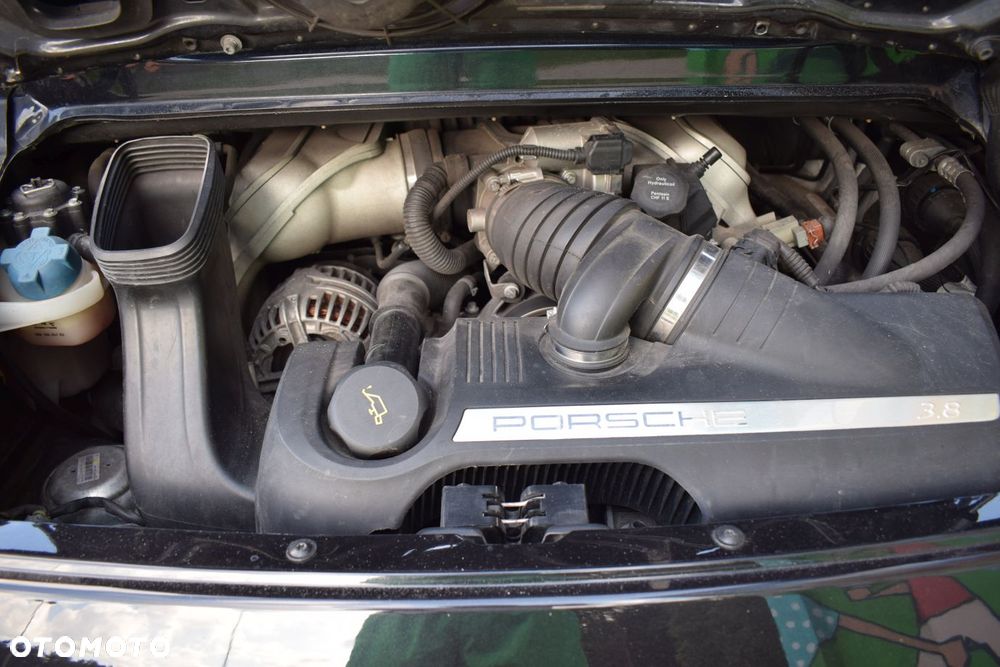 Porsche 911 Carrera 4 S - 15