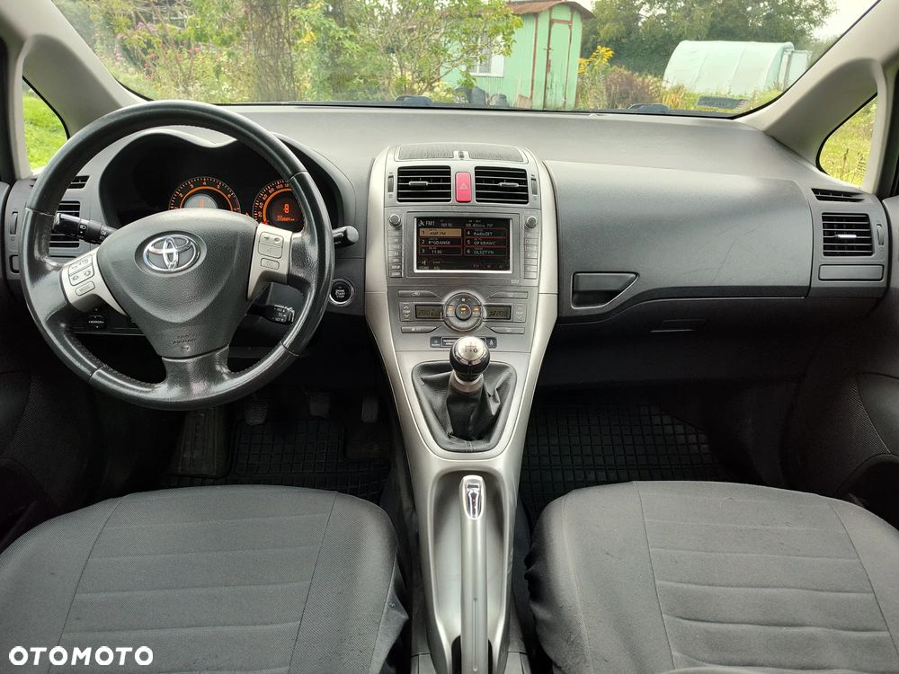 Toyota Auris - 6