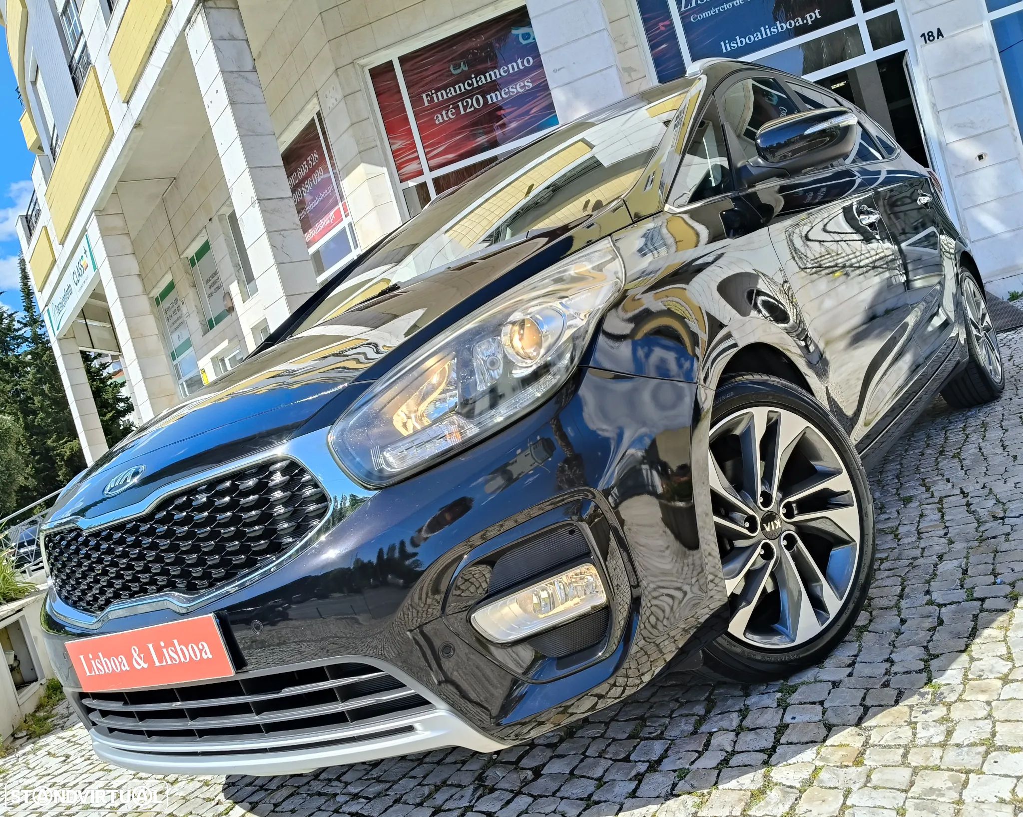 Kia Carens 1.7 CRDi ISG TX - 1