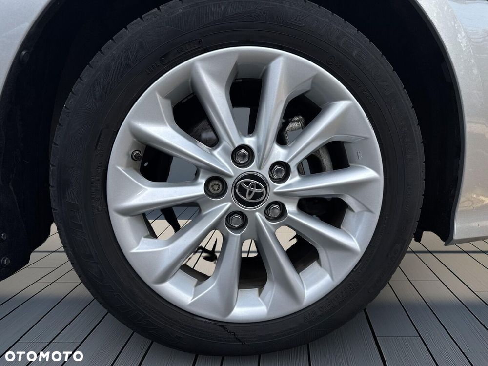 Toyota Corolla 1.8 Hybrid Comfort - 32
