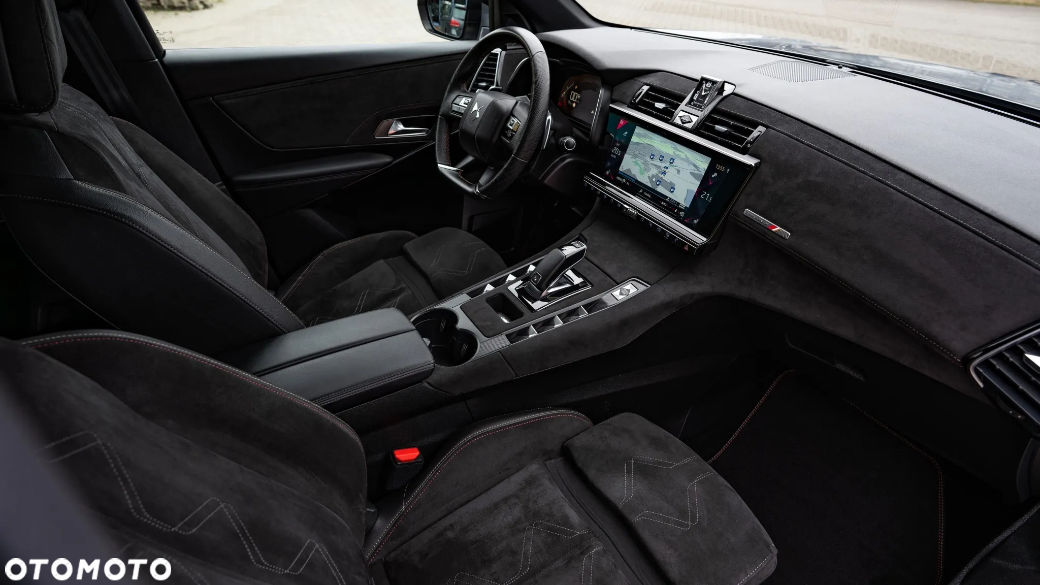 DS Automobiles DS 7 Crossback 1.6 PureTech Performance Line + - 22