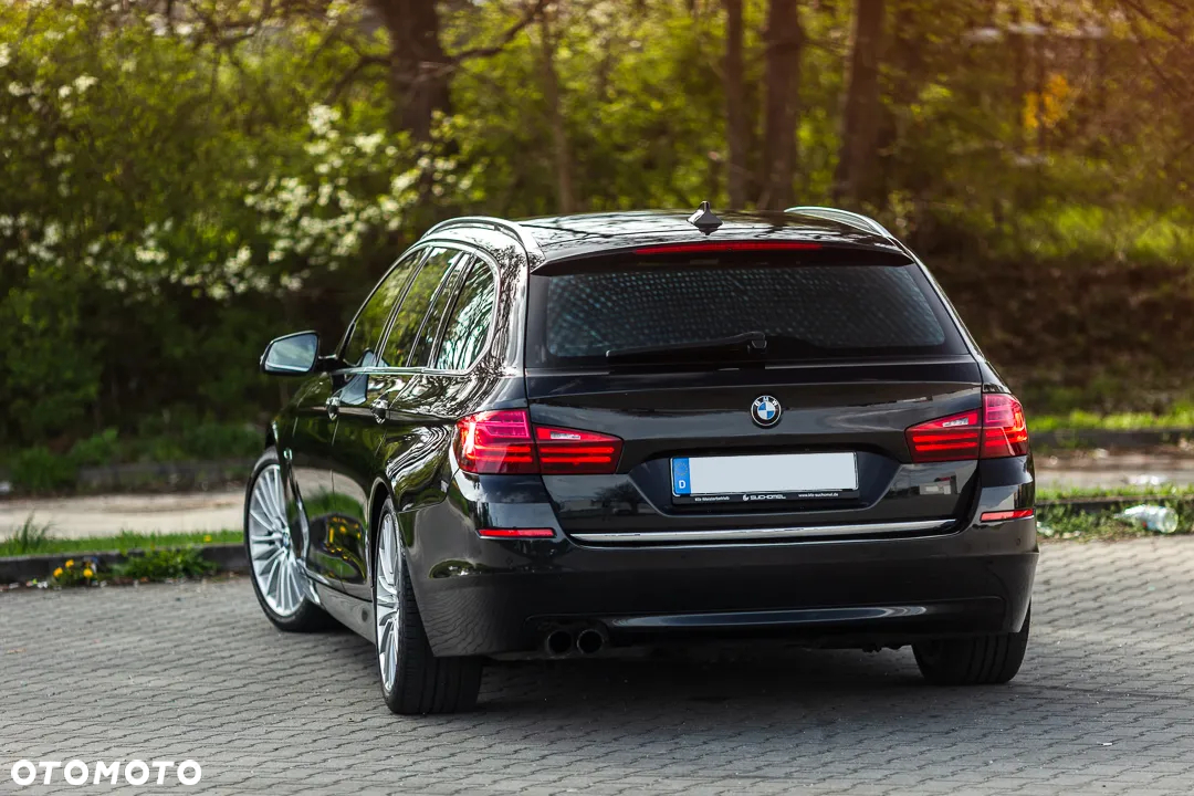BMW Seria 5 530d xDrive Luxury Line - 13
