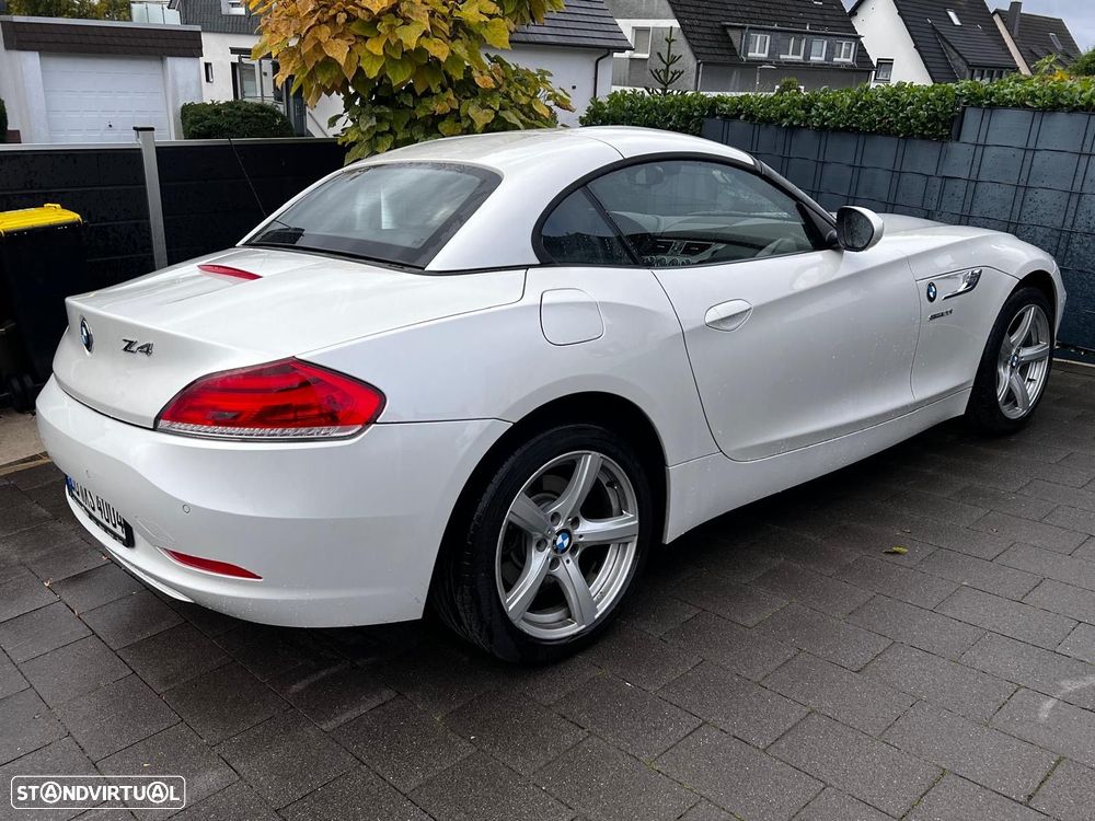 BMW Z4 sDrive20i - 11