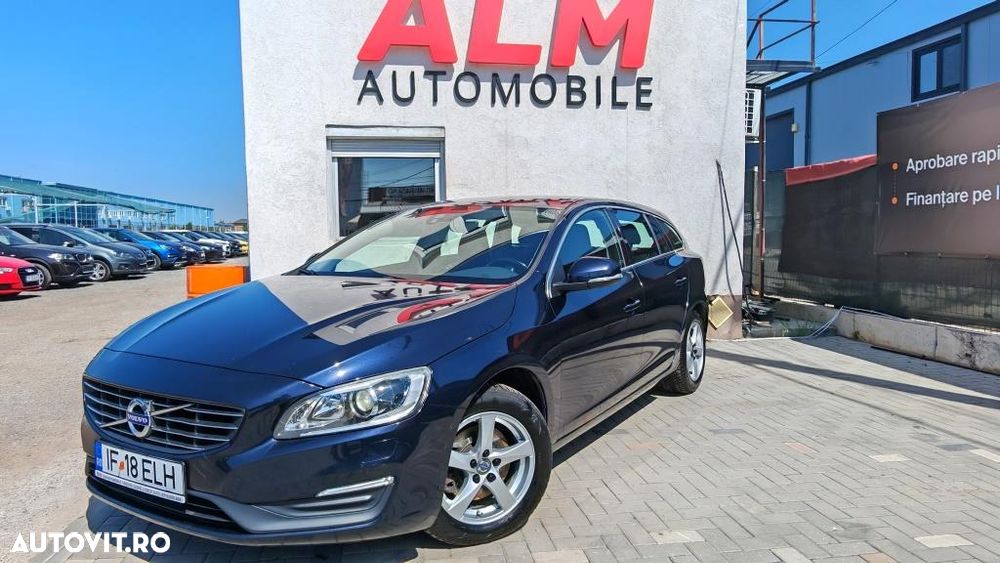 Volvo V60 D3 Momentum Core - 4