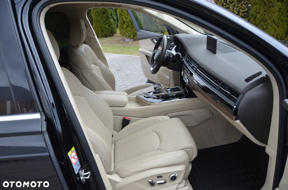 Audi SQ7 4.0 TDI Quattro Tiptronic - 33
