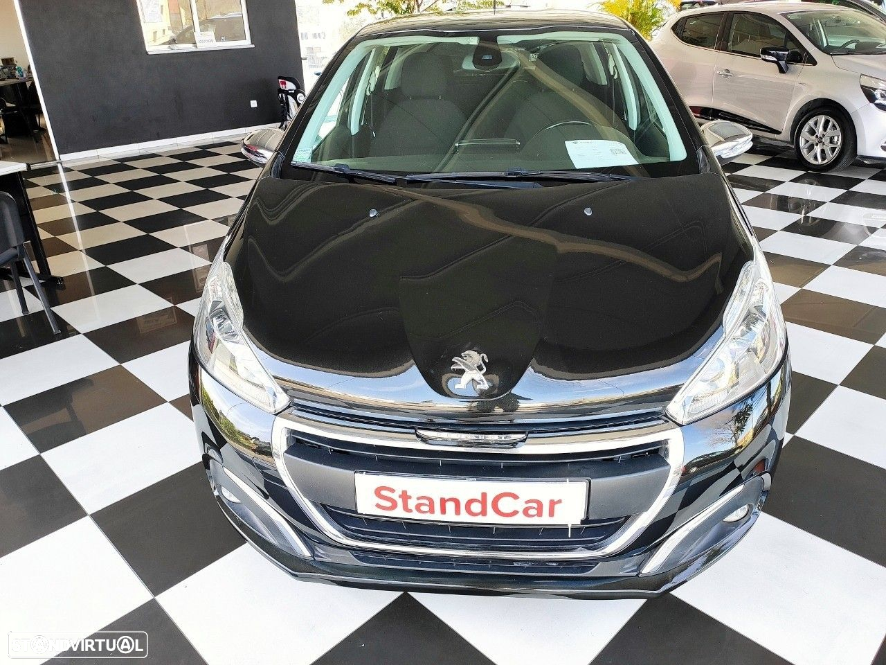 Peugeot 208 1.6 BlueHDi Style - 4