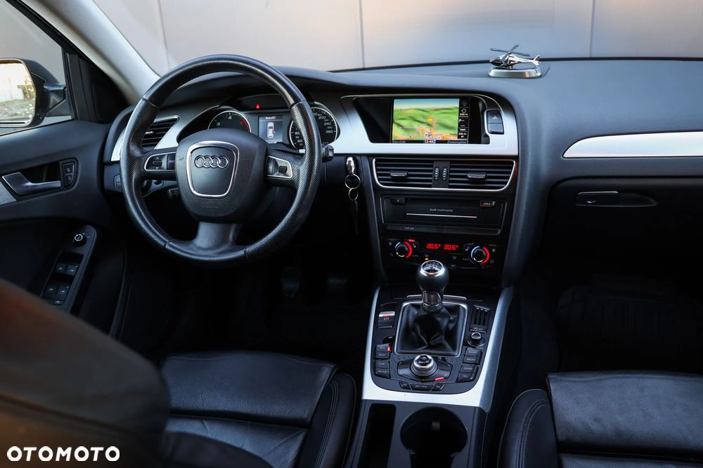 Audi A4 Avant 2.0 TDI DPF quattro S line Sportpaket (plus) - 18