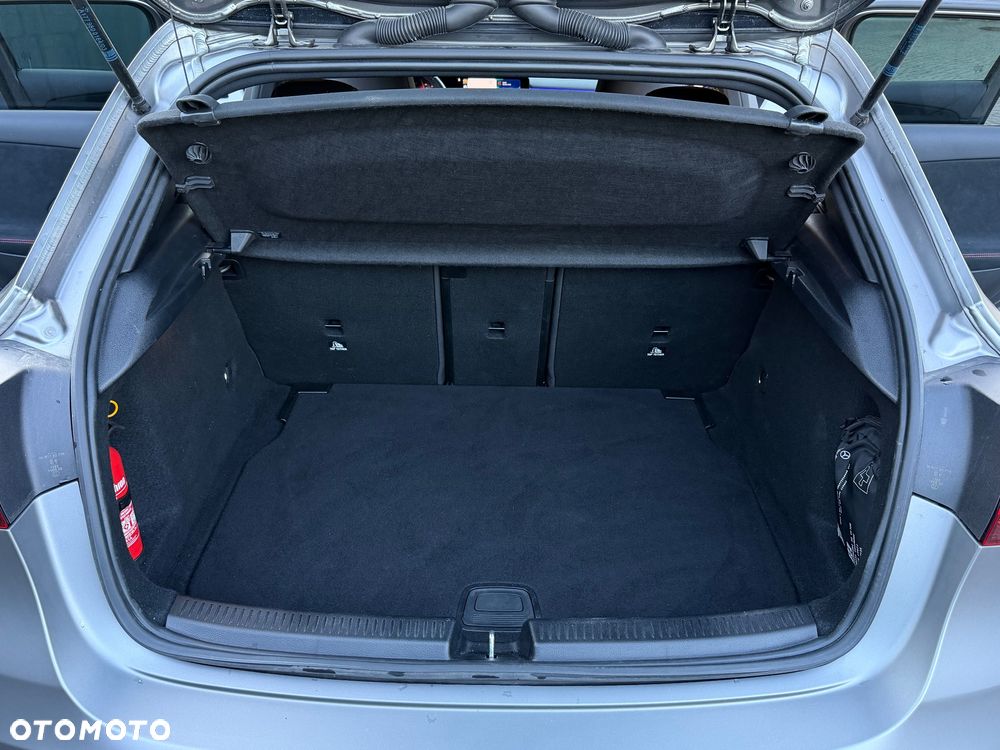 Mercedes-Benz Klasa A 250 4Matic 8G-DCT Edition AMG Line - 17