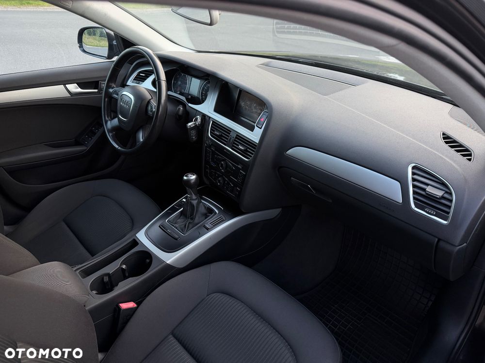 Audi A4 Avant 2.0 TDI - 18