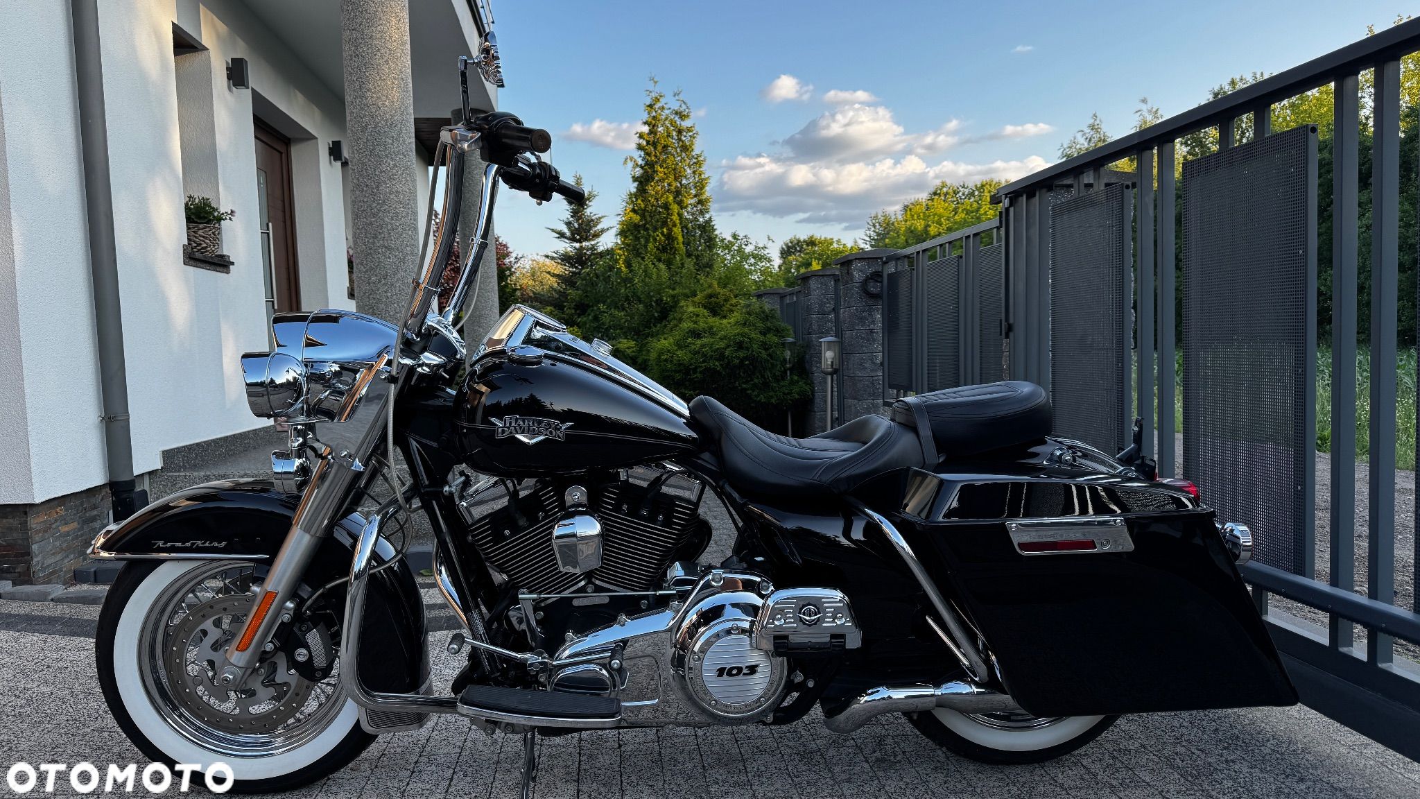 Harley-Davidson Touring Road King - 1