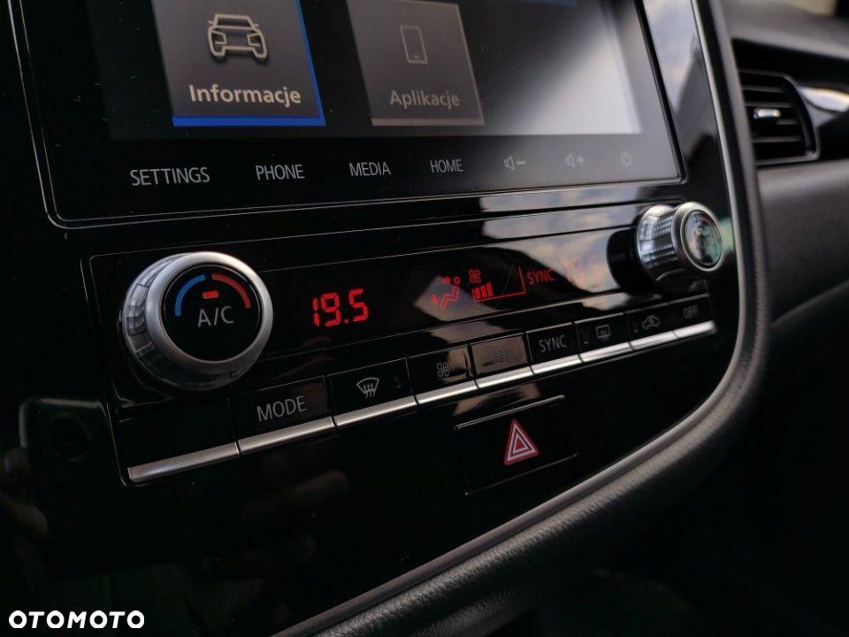 Mitsubishi Outlander - 31