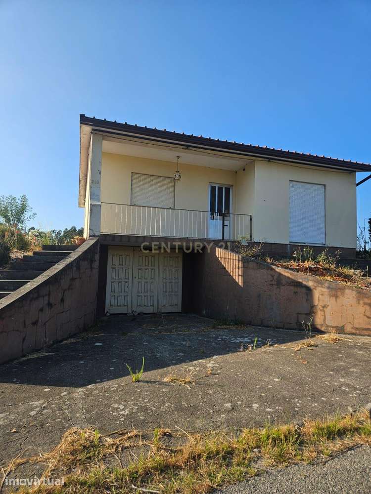 Fantástica moradia T3, com garagem, jardim e quintal - Grande imagem: 2/9
