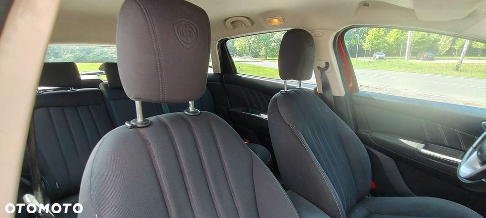 Lancia Delta 1.4 T-Jet Silver - 13