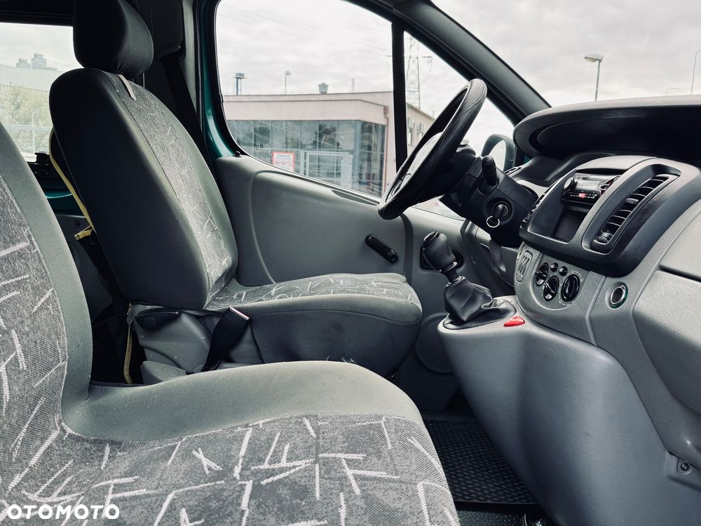 Renault Trafic 1.9 dCi Passenger Expression - 12