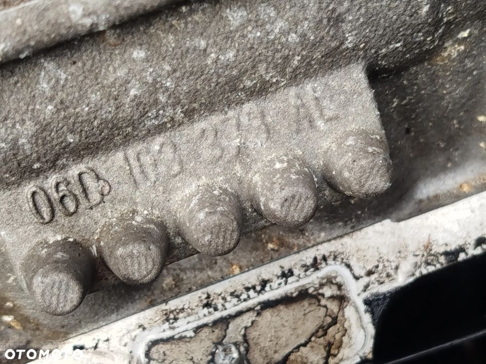 AUDI A4 B6 2.0 FSI AWA głowica silnika wariator - 10