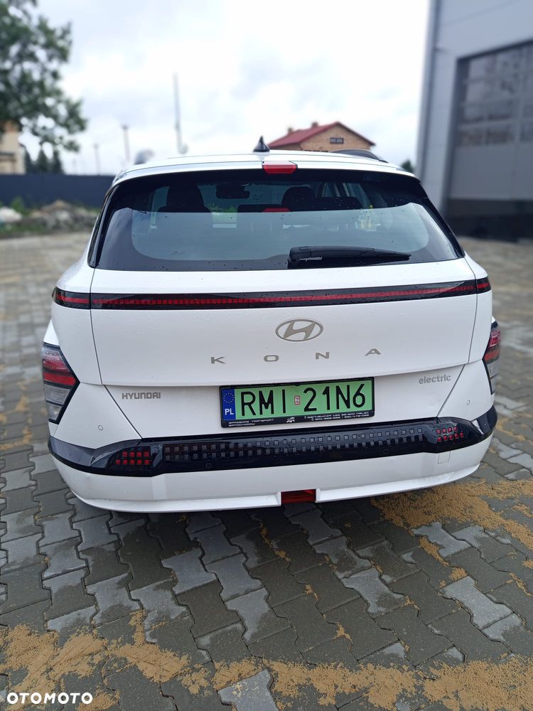 Hyundai Kona - 7