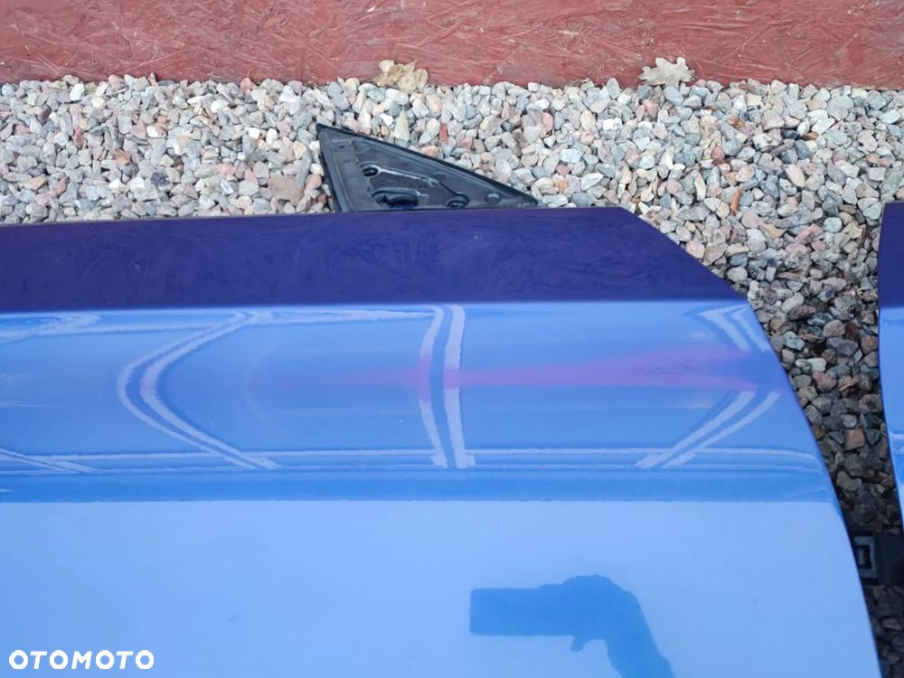 BMW E92 / E92 LCI / E93 / E93 LCI. KOMPLET ORYGINALNYCH DRZWI PRAWE / LEWE +  PODNOŚNIK SZYBY + SZYBA. O NR: 7 200 570 /  7 200 569 OEM, W KOL. LE MANS BLAU METALIC 381. BEZ RDZY - 19