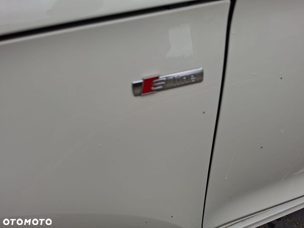Audi A1 3-drzwiowe 1.6 TDI S line edition - 10
