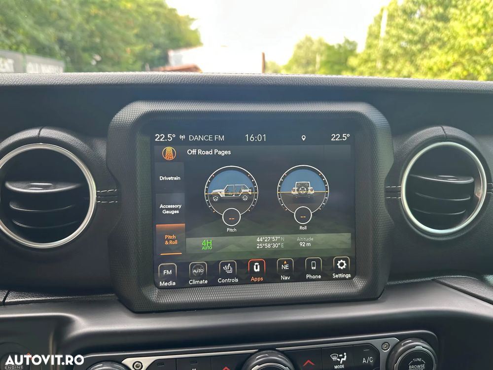 Jeep Wrangler 2.0 4xe AT8 PHEV Sahara - 30