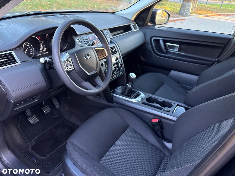 Land Rover Discovery Sport - 8