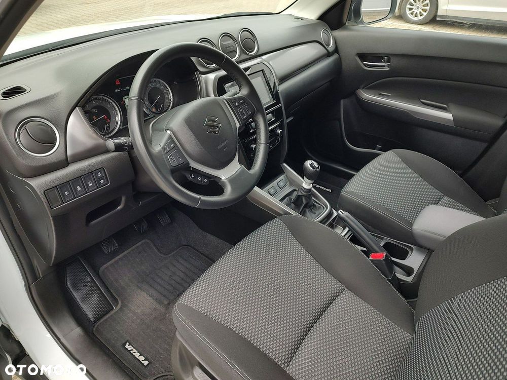 Suzuki Vitara 1.4 Boosterjet mHEV Premium 2WD - 10