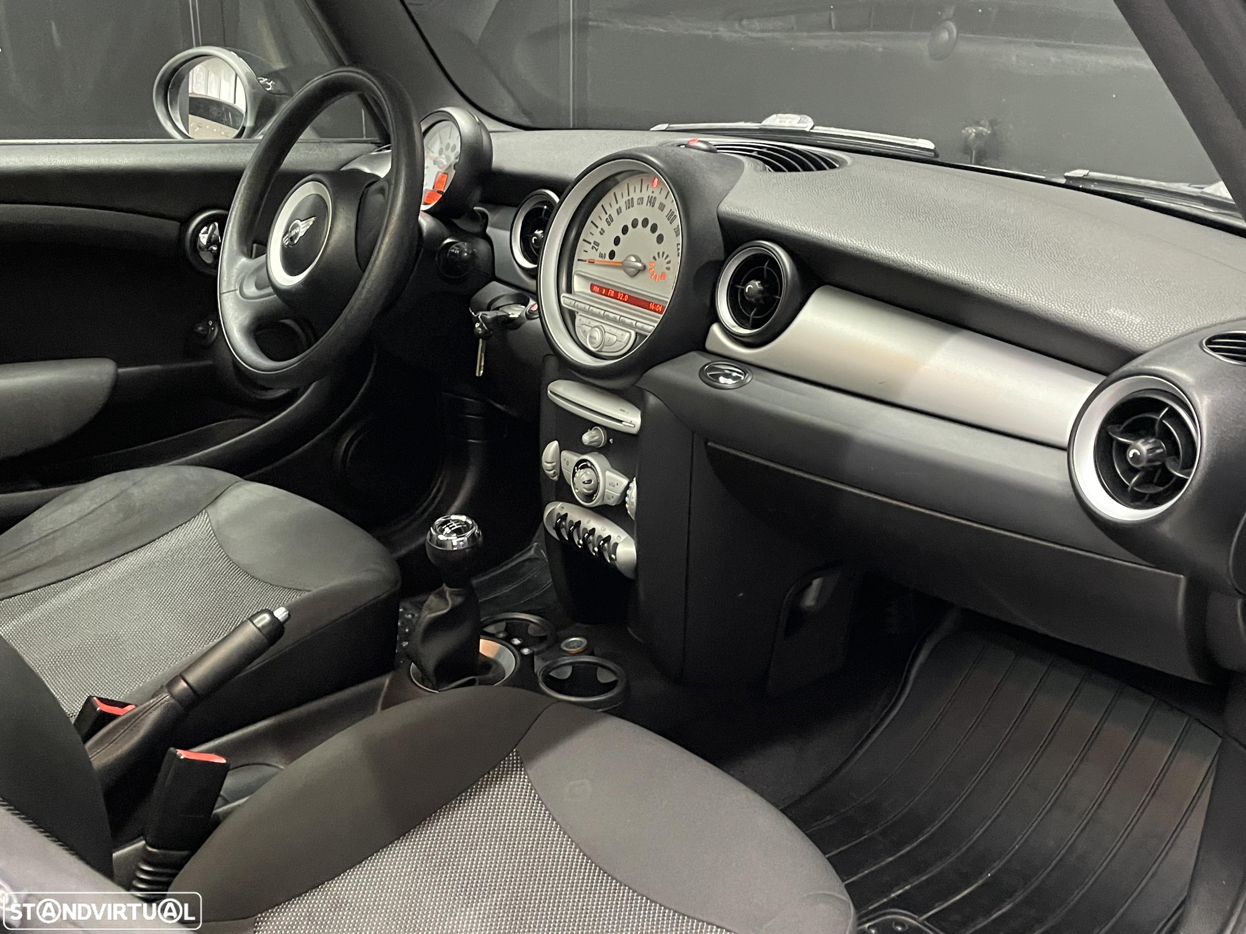 MINI 3 Portas Cooper D - 6
