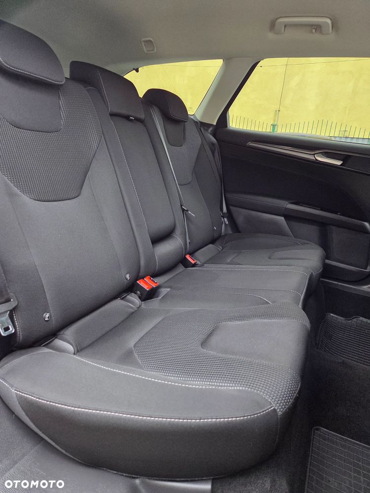Ford Mondeo 2.0 EcoBlue Titanium - 16