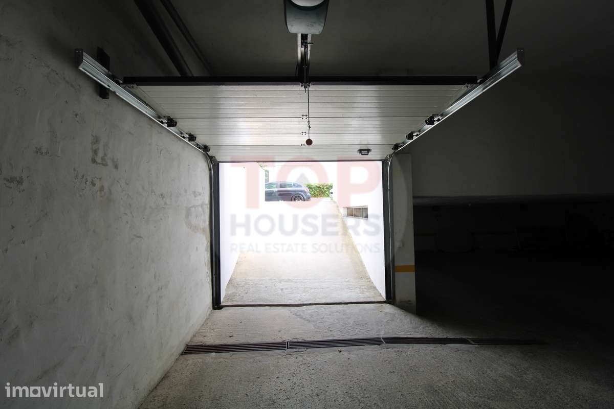 Apartamento T3 Remodelado na Primeira Linha de Mar – Quarteira - Grande imagem: 2/32