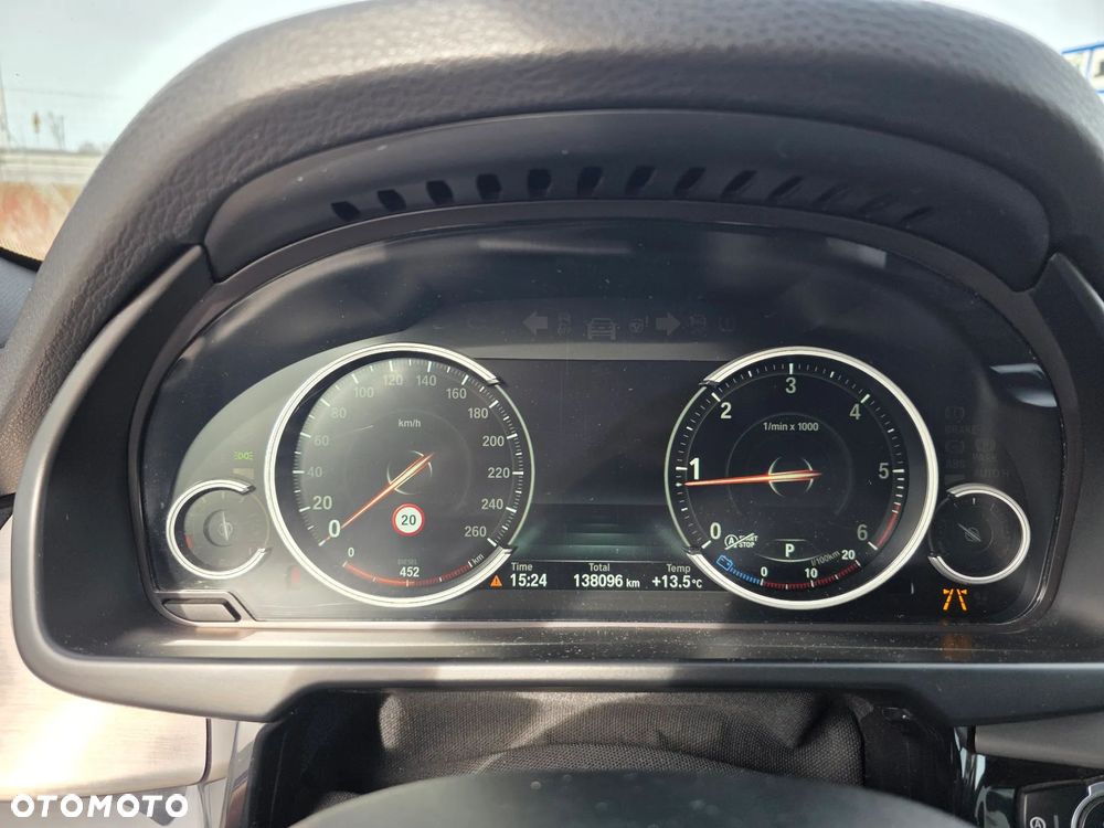 BMW X5 xDrive25d - 8