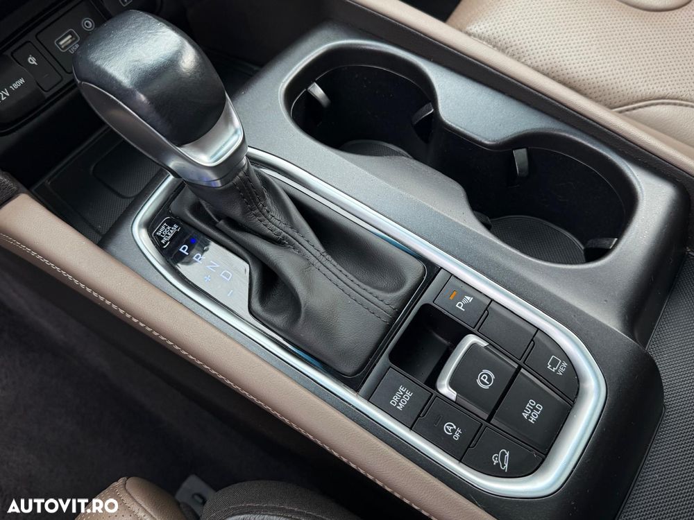 Hyundai Santa Fe 2.2 CRDi 4WD Automatik Premium - 28