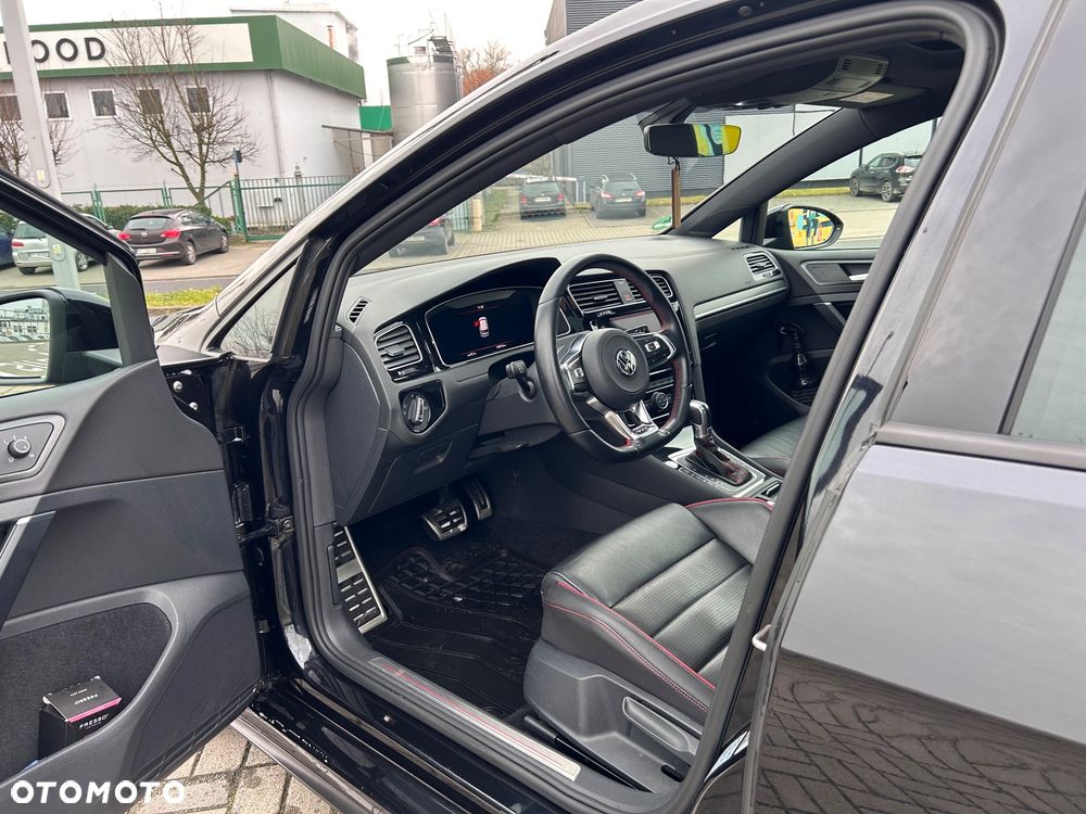 Volkswagen Golf GTI (BlueMotion Technology) DSG Performance - 9